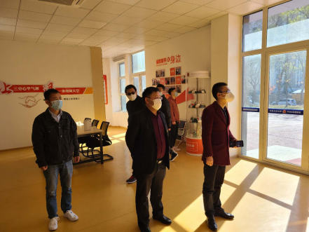 广安爱众贺洪燕一行莅临Z6尊龙旗舰厅软件