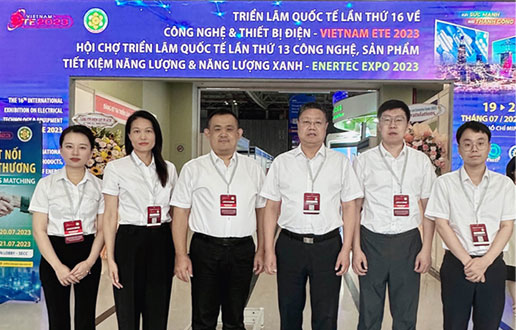 海阔天高 ，，，“颐越”千里